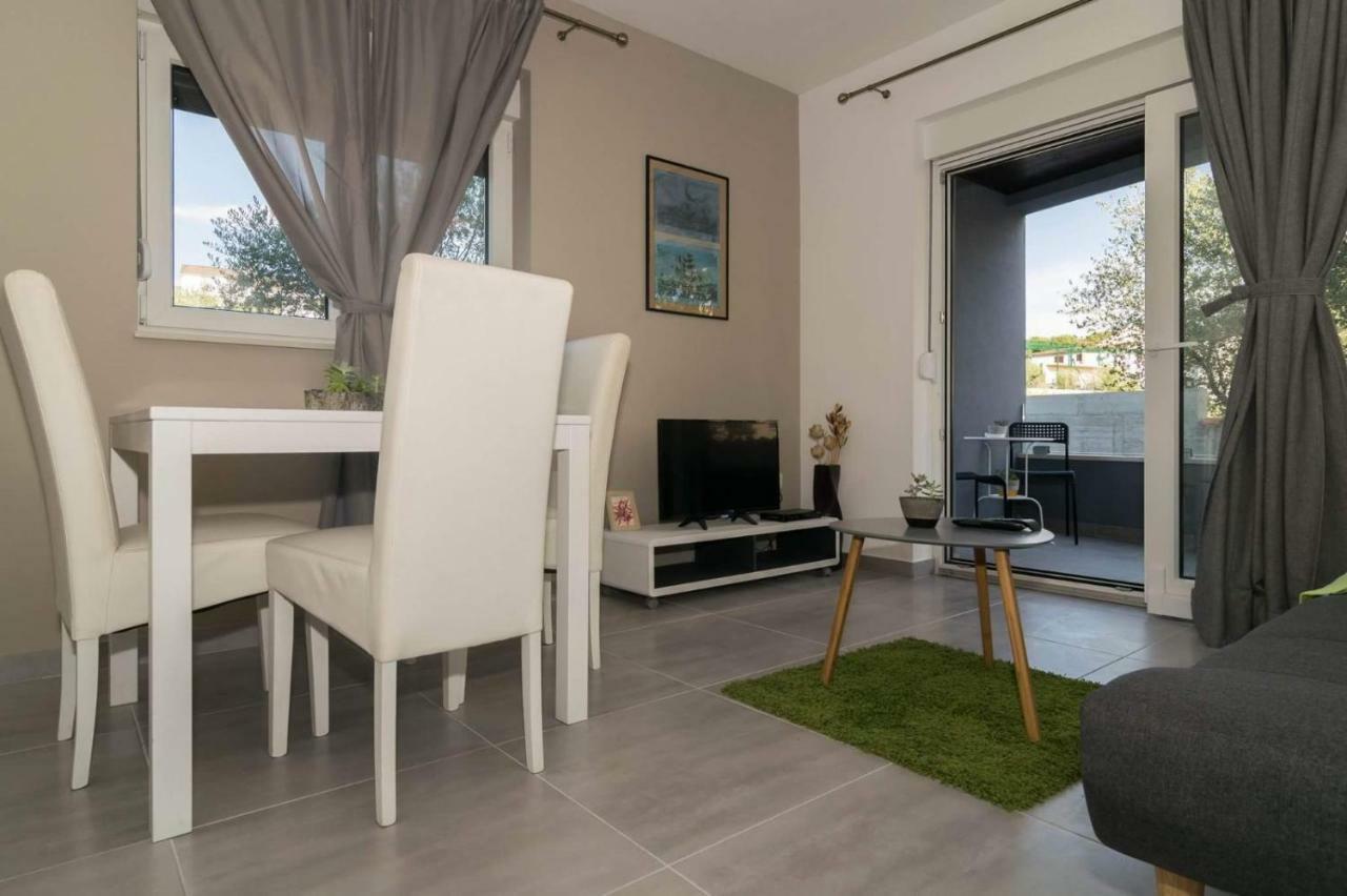 Apartmani Marinovic ザダル エクステリア 写真